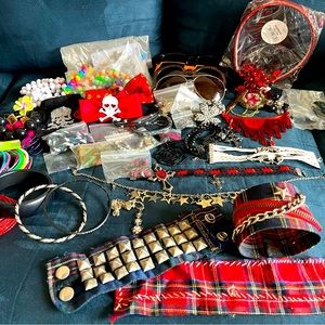 Accessories & Jewelry Assortment